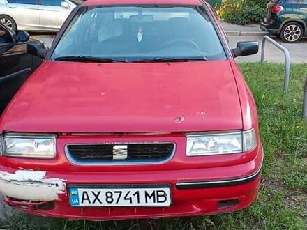 Червоний Сеат Toledo, об'ємом двигуна 1.9 л та пробігом 248 тис. км за 2000 $, фото 1 на Automoto.ua