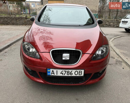 Красный Сеат Толедо, объемом двигателя 1.6 л и пробегом 223 тыс. км за 5700 $, фото 1 на Automoto.ua