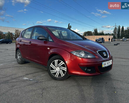 Червоний Сеат Toledo, об'ємом двигуна 1.6 л та пробігом 155 тис. км за 5000 $, фото 1 на Automoto.ua