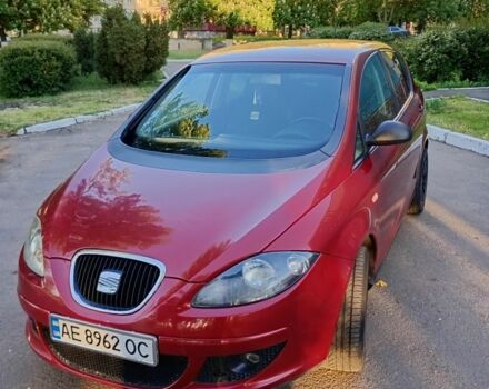 Красный Сеат Толедо, объемом двигателя 1.6 л и пробегом 300 тыс. км за 4800 $, фото 1 на Automoto.ua