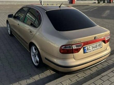 Желтый Сеат Толедо, объемом двигателя 2.3 л и пробегом 210 тыс. км за 3700 $, фото 1 на Automoto.ua