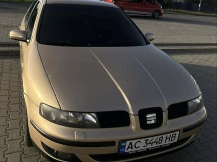 Желтый Сеат Толедо, объемом двигателя 2.3 л и пробегом 210 тыс. км за 3700 $, фото 1 на Automoto.ua