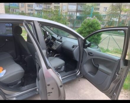 Серый Сеат Толедо, объемом двигателя 2 л и пробегом 300 тыс. км за 3800 $, фото 3 на Automoto.ua