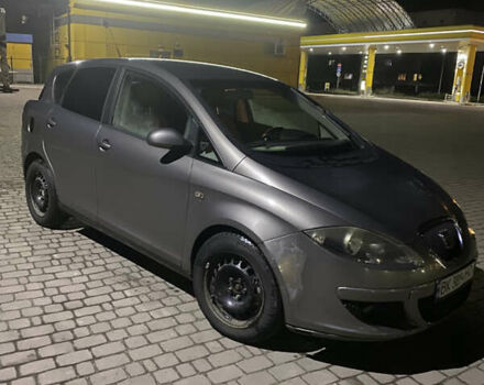 Серый Сеат Толедо, объемом двигателя 1.97 л и пробегом 358 тыс. км за 3700 $, фото 2 на Automoto.ua