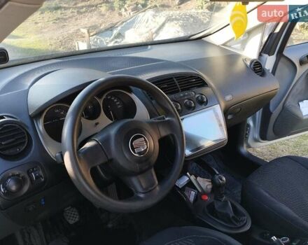 Сірий Сеат Toledo, об'ємом двигуна 1.6 л та пробігом 274 тис. км за 4950 $, фото 2 на Automoto.ua
