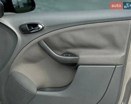 Серый Сеат Толедо, объемом двигателя 1.6 л и пробегом 201 тыс. км за 4990 $, фото 45 на Automoto.ua