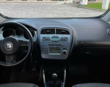Сірий Сеат Toledo, об'ємом двигуна 1.6 л та пробігом 201 тис. км за 4990 $, фото 22 на Automoto.ua
