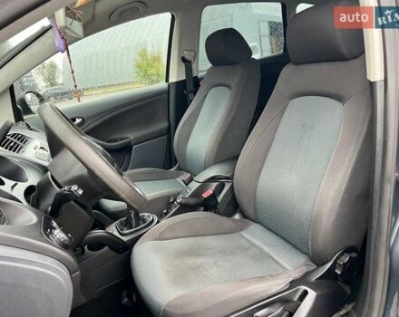 Сірий Сеат Toledo, об'ємом двигуна 1.6 л та пробігом 217 тис. км за 4990 $, фото 15 на Automoto.ua