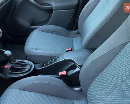 Серый Сеат Толедо, объемом двигателя 1.6 л и пробегом 120 тыс. км за 5250 $, фото 11 на Automoto.ua