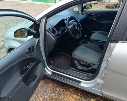 Серый Сеат Толедо, объемом двигателя 1.6 л и пробегом 345 тыс. км за 4600 $, фото 5 на Automoto.ua