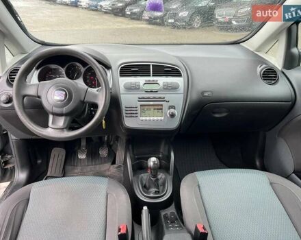 Сірий Сеат Toledo, об'ємом двигуна 1.6 л та пробігом 217 тис. км за 4990 $, фото 30 на Automoto.ua