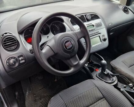 Серый Сеат Толедо, объемом двигателя 1.6 л и пробегом 274 тыс. км за 5800 $, фото 5 на Automoto.ua