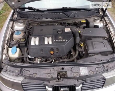 Сірий Сеат Toledo, об'ємом двигуна 1.8 л та пробігом 316 тис. км за 4900 $, фото 16 на Automoto.ua