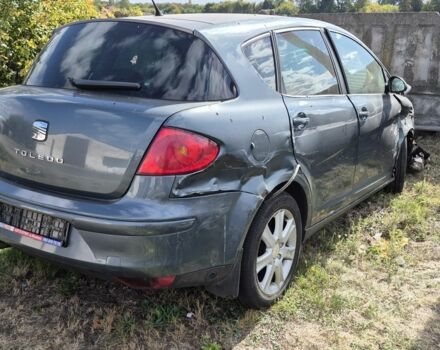 Сірий Сеат Toledo, об'ємом двигуна 0 л та пробігом 220 тис. км за 1000 $, фото 1 на Automoto.ua