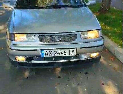 Сірий Сеат Toledo, об'ємом двигуна 1.8 л та пробігом 20 тис. км за 1600 $, фото 1 на Automoto.ua