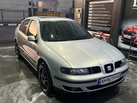 Серый Сеат Толедо, объемом двигателя 1.8 л и пробегом 203 тыс. км за 4200 $, фото 1 на Automoto.ua