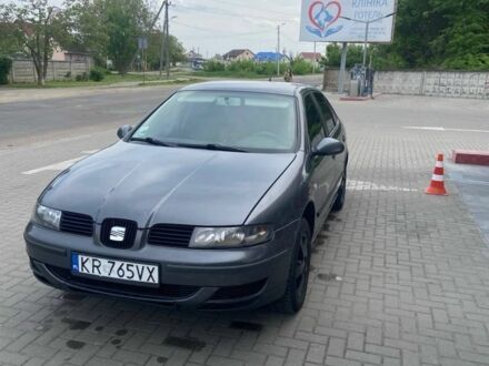 Сеат Toledo 2003 у Борисполе на Automoto.ua Сірий Сеат Toledo, об'ємом двигуна 1.9 л та пробігом 350 тис. км за 2000 $, фото 1 на Automoto.ua