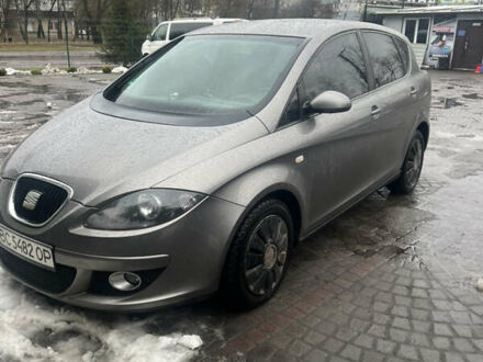 Сеат Толедо 2005 в Червонограде на Automoto.ua Серый Сеат Толедо, объемом двигателя 1.9 л и пробегом 280 тыс. км за 5500 $, фото 1 на Automoto.ua
