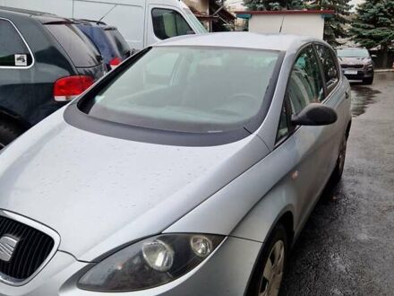 Серый Сеат Толедо, объемом двигателя 1.6 л и пробегом 274 тыс. км за 5800 $, фото 1 на Automoto.ua