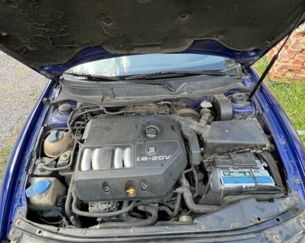 Синий Сеат Толедо, объемом двигателя 1.8 л и пробегом 180 тыс. км за 3000 $, фото 3 на Automoto.ua