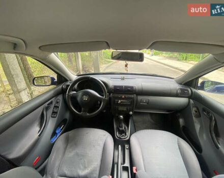 Синий Сеат Толедо, объемом двигателя 1.6 л и пробегом 180 тыс. км за 4100 $, фото 2 на Automoto.ua