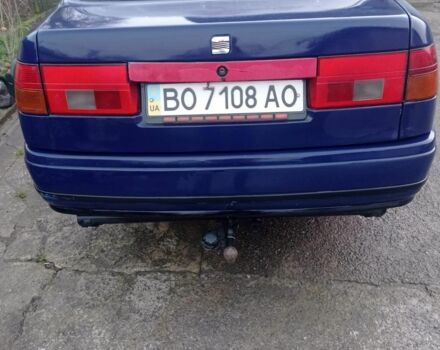 Синий Сеат Толедо, объемом двигателя 1.8 л и пробегом 300 тыс. км за 1000 $, фото 1 на Automoto.ua