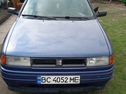 Сеат Toledo 1992 у Радехове на Automoto.ua Синій Сеат Toledo, об'ємом двигуна 1.6 л та пробігом 300 тис. км за 869 $, фото 1 на Automoto.ua