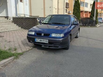 Сеат Toledo 1996 у Івано-Франківську на Automoto.ua Синій Сеат Toledo, об'ємом двигуна 1.78 л та пробігом 361 тис. км за 1500 $, фото 1 на Automoto.ua