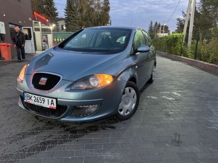 Синий Сеат Толедо, объемом двигателя 2 л и пробегом 2 тыс. км за 3514 $, фото 1 на Automoto.ua
