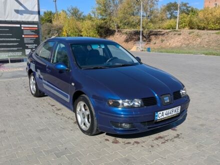 Сеат Toledo 2004 у Черкасах на Automoto.ua Синій Сеат Toledo, об'ємом двигуна 1.8 л та пробігом 266 тис. км за 3500 $, фото 1 на Automoto.ua