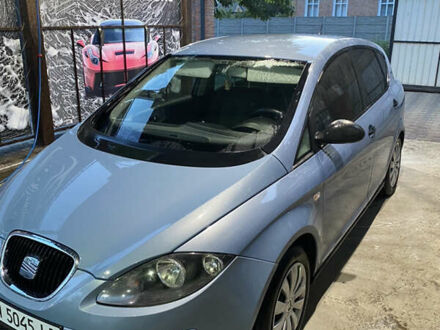 Сеат Толедо 2008 в Лубнах на Automoto.ua Синий Сеат Толедо, объемом двигателя 1.6 л и пробегом 206 тыс. км за 5650 $, фото 1 на Automoto.ua