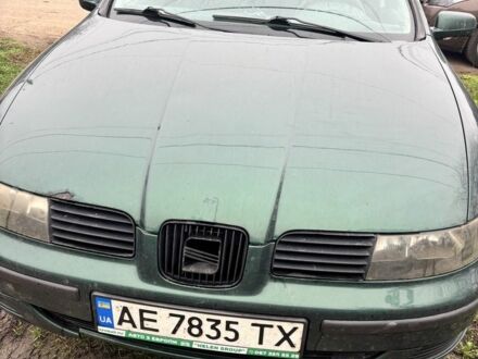 Зеленый Сеат Толедо, объемом двигателя 1.6 л и пробегом 521 тыс. км за 1950 $, фото 1 на Automoto.ua