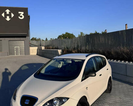 Белый Сеат Altea XL, объемом двигателя 1.39 л и пробегом 228 тыс. км за 6800 $, фото 4 на Automoto.ua