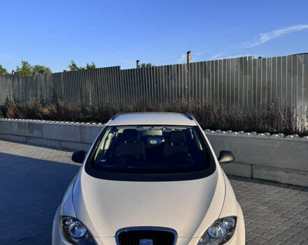 Белый Сеат Altea XL, объемом двигателя 1.39 л и пробегом 228 тыс. км за 6800 $, фото 2 на Automoto.ua