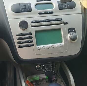 Белый Сеат Altea XL, объемом двигателя 1.9 л и пробегом 250 тыс. км за 6300 $, фото 8 на Automoto.ua