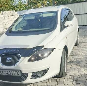 Белый Сеат Altea XL, объемом двигателя 1.9 л и пробегом 250 тыс. км за 6300 $, фото 1 на Automoto.ua
