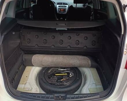 Сеат Altea XL 2010 в Виннице на Automoto.ua Белый Сеат Altea XL, объемом двигателя 1.8 л и пробегом 273 тыс. км за 7700 $, фото 20 на Automoto.ua