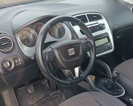 Сеат Altea XL 2011 в Виннице на Automoto.ua Белый Сеат Altea XL, объемом двигателя 1.6 л и пробегом 230 тыс. км за 7499 $, фото 3 на Automoto.ua