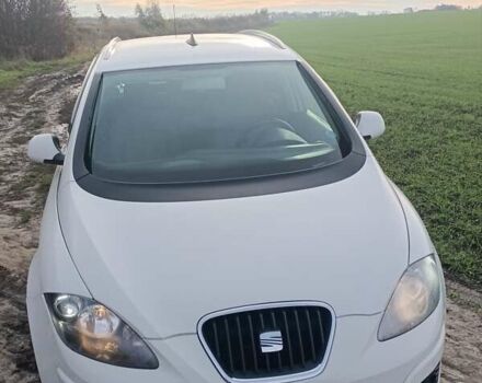 Сеат Altea XL 2011 в Виннице на Automoto.ua Белый Сеат Altea XL, объемом двигателя 1.6 л и пробегом 230 тыс. км за 7499 $, фото 5 на Automoto.ua