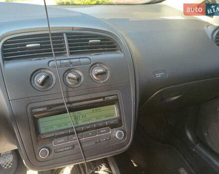 Сеат Altea XL 2012 у Києві на Automoto.ua Білий Сеат Altea XL, об'ємом двигуна 1.6 л та пробігом 350 тис. км за 7000 $, фото 1 на Automoto.ua