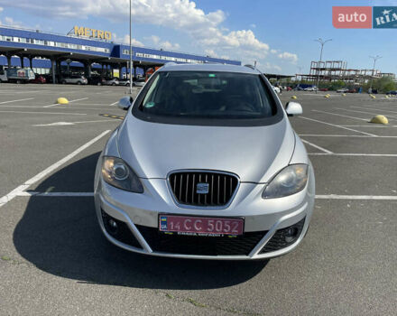 Белый Сеат Altea XL, объемом двигателя 1.6 л и пробегом 223 тыс. км за 8300 $, фото 3 на Automoto.ua