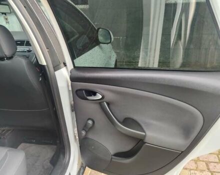 Білий Сеат Altea XL, об'ємом двигуна 1.6 л та пробігом 132 тис. км за 7500 $, фото 11 на Automoto.ua