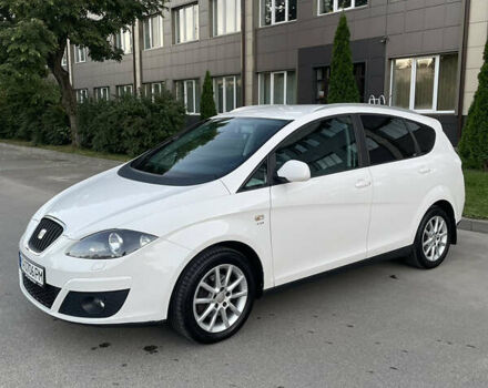 Белый Сеат Altea XL, объемом двигателя 1.4 л и пробегом 55 тыс. км за 9400 $, фото 2 на Automoto.ua