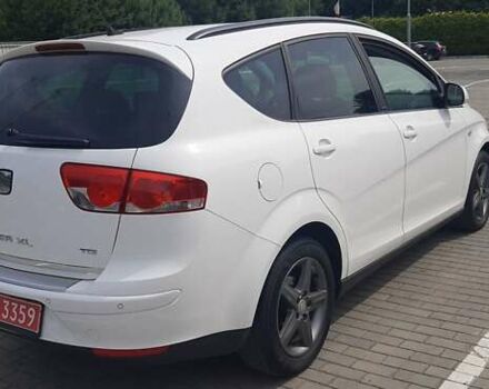 Белый Сеат Altea XL, объемом двигателя 2 л и пробегом 256 тыс. км за 9700 $, фото 1 на Automoto.ua
