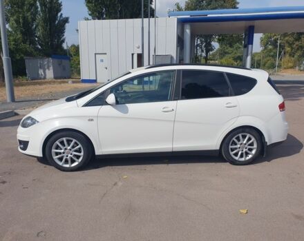 Белый Сеат Altea XL, объемом двигателя 1.6 л и пробегом 240 тыс. км за 7200 $, фото 4 на Automoto.ua