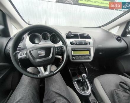 Білий Сеат Altea XL, об'ємом двигуна 1.6 л та пробігом 175 тис. км за 8000 $, фото 5 на Automoto.ua