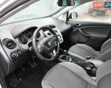 Білий Сеат Altea XL, об'ємом двигуна 1.6 л та пробігом 175 тис. км за 8000 $, фото 2 на Automoto.ua