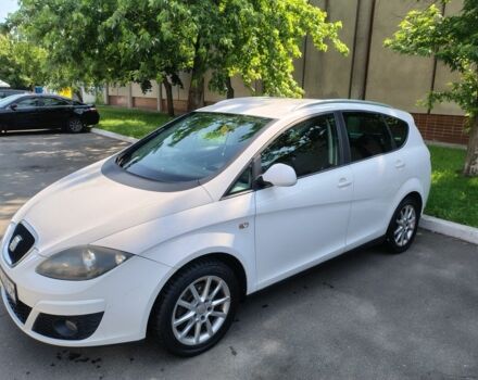 Білий Сеат Altea XL, об'ємом двигуна 1.6 л та пробігом 240 тис. км за 8500 $, фото 3 на Automoto.ua