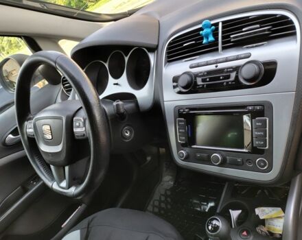 Білий Сеат Altea XL, об'ємом двигуна 1.6 л та пробігом 240 тис. км за 8500 $, фото 6 на Automoto.ua