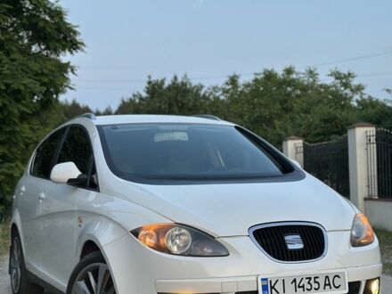 Білий Сеат Altea XL, об'ємом двигуна 2 л та пробігом 214 тис. км за 6000 $, фото 1 на Automoto.ua